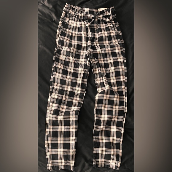 NEW SO Black and White Plaid Straight Leg High-rise Pants w/Adjustable Tie - Picture 4 of 5
